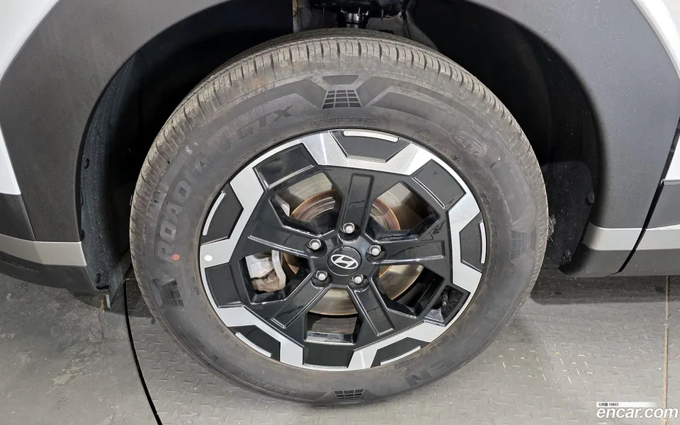 Hyundai SantaFe 2.5T 2WD 2024 — миниатюра 5