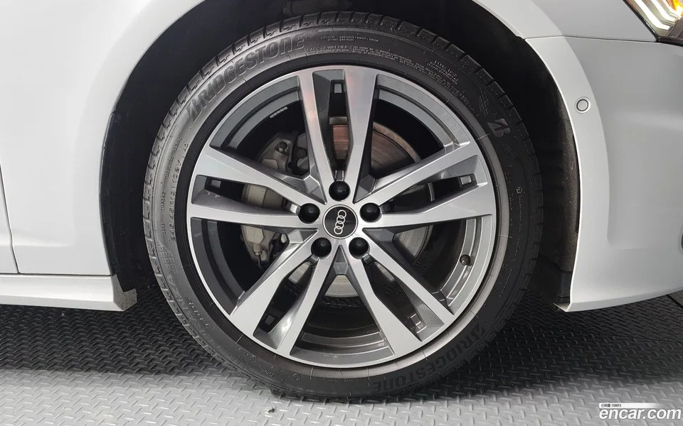 Audi A6 45 TFSI 2023 — миниатюра 5