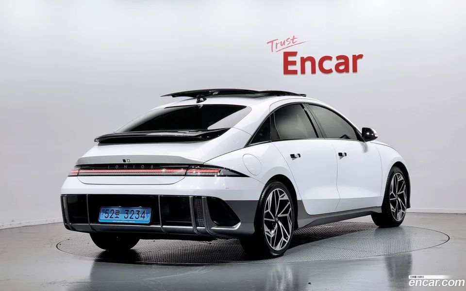 Hyundai Ioniq 6 2022 — миниатюра 2