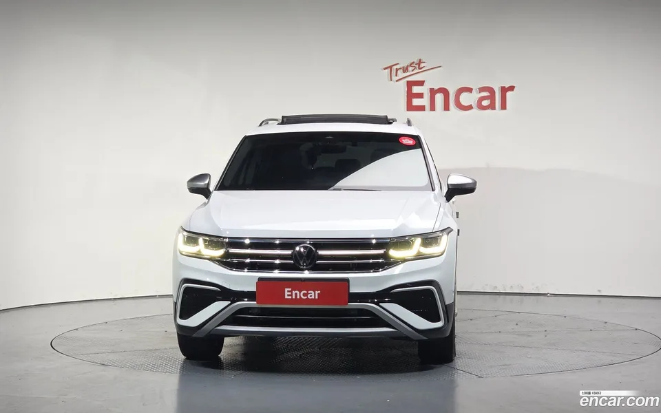 Volkswagen Tiguan Allspace 2.0 TSI 2022 — миниатюра 3