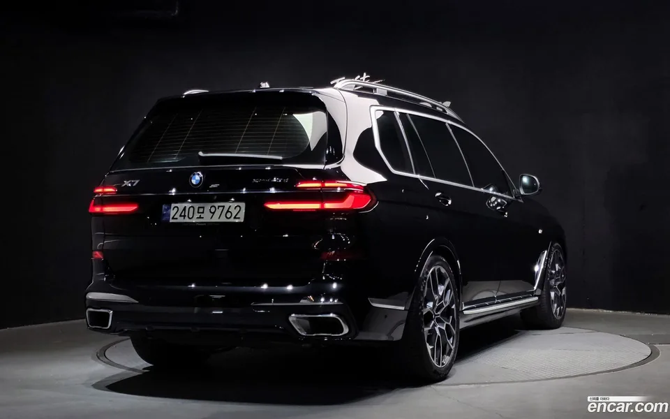 BMW X7 xDrive 40d M 6 2024 — миниатюра 2