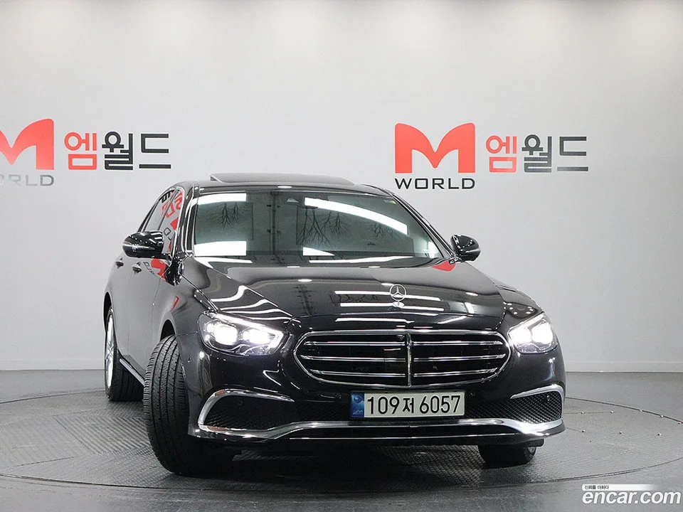 Mercedes-Benz E-Class E250 2022 — миниатюра 2