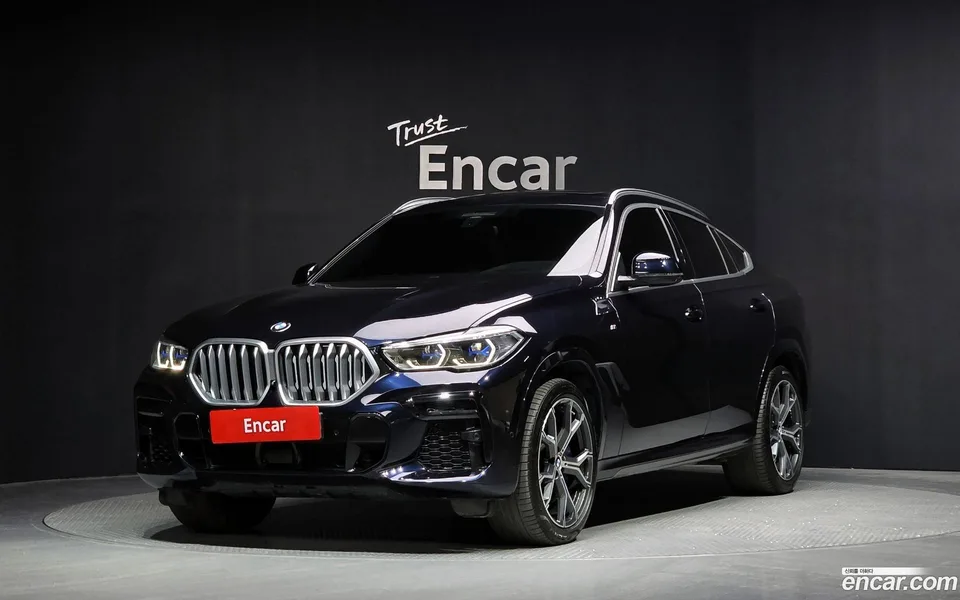 BMW X6 xDrive30d M 2022 — фото 1, купить с доставкой в Москву
