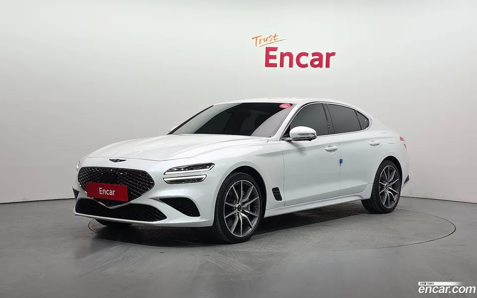 Genesis G70 2.5T 4WD 2024 — фото 1, купить с доставкой в Москву