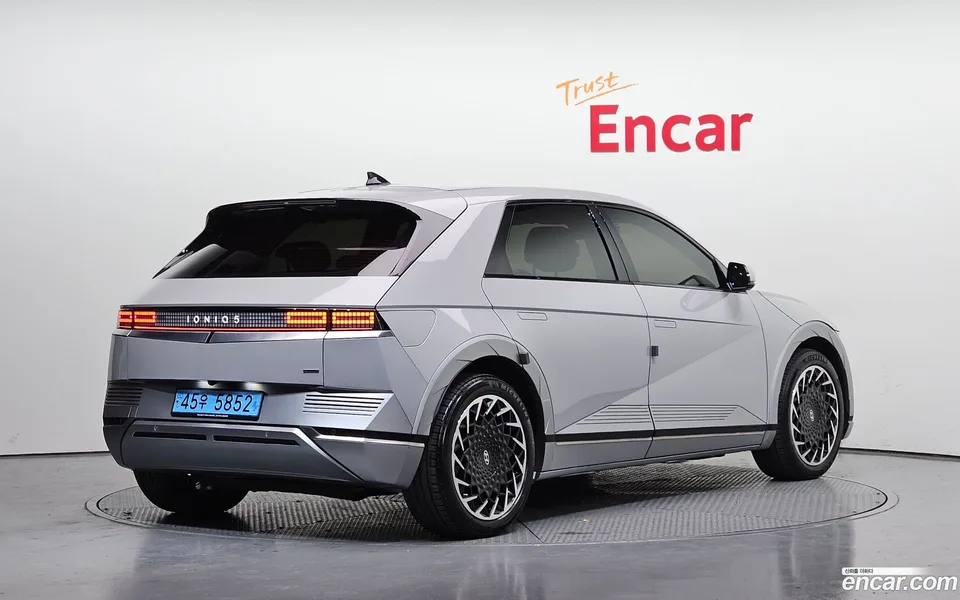 Hyundai Ioniq 5 AWD 2022 — миниатюра 2