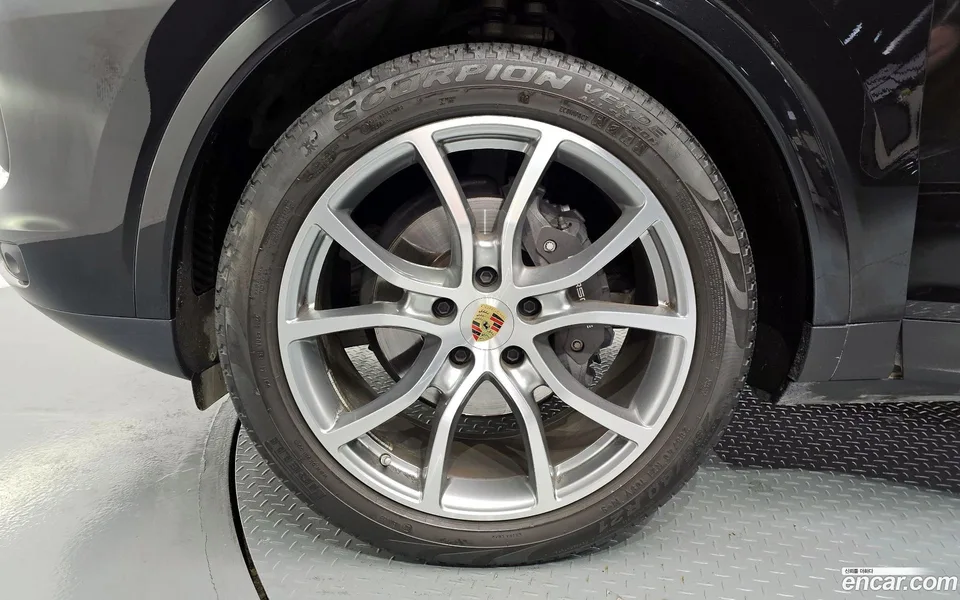 Porsche Cayenne 3.0 2023 — миниатюра 5