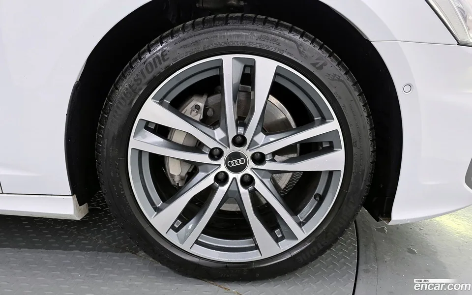 Audi A6 45 TFSI 2022 — миниатюра 5