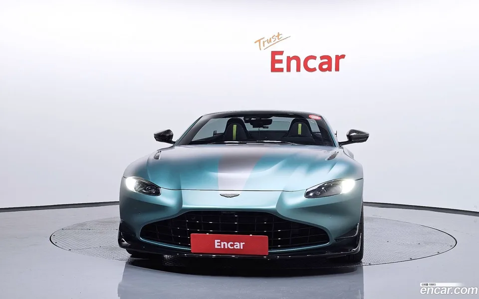 Aston Martin Vantage 4.0 V8 F1 2022 — миниатюра 3