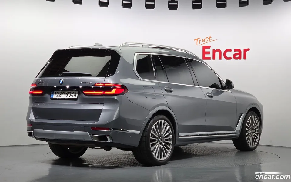 BMW X7 xDrive 40i 6 2023 — миниатюра 2