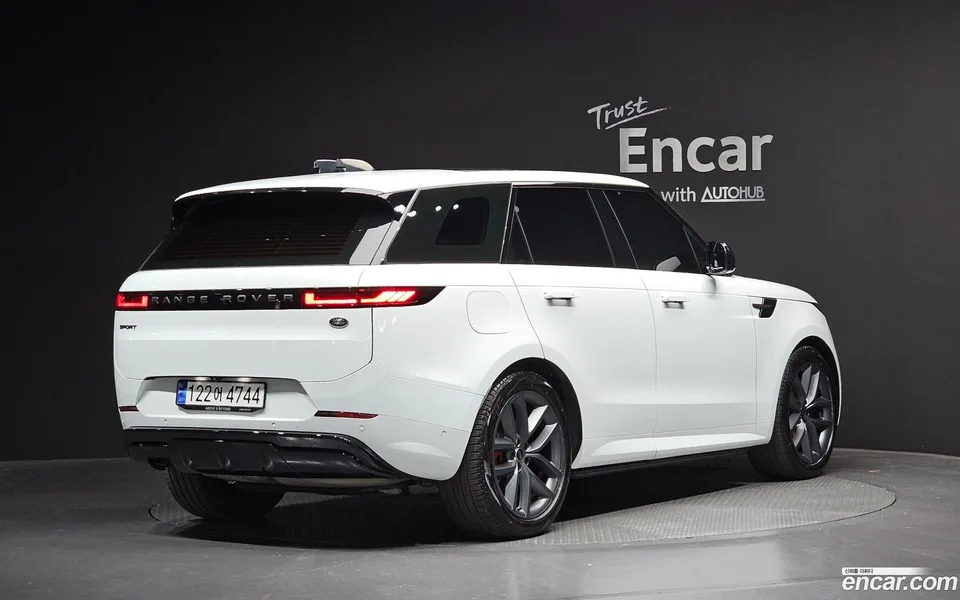 Land Rover Range Rover Sport D300 HSE 2023 — миниатюра 2