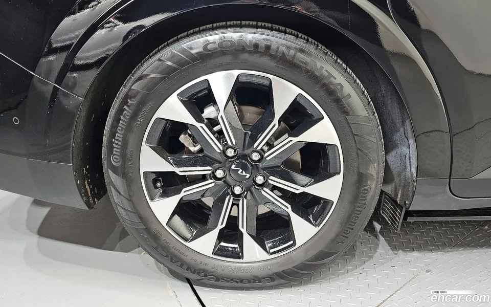 Kia Carnival 9 () 2022 — миниатюра 5