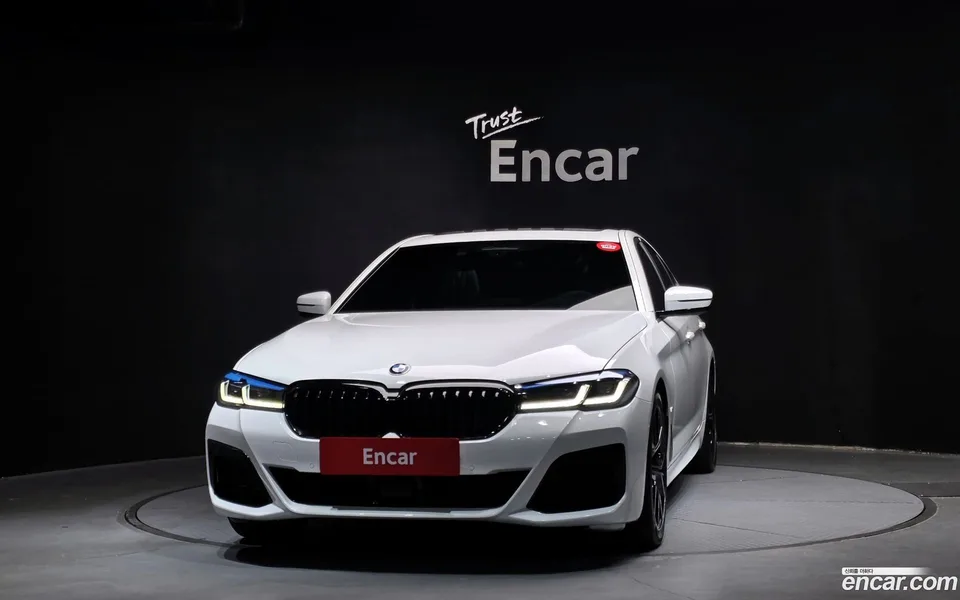 BMW 5 Series 530i M 2022 — миниатюра 3