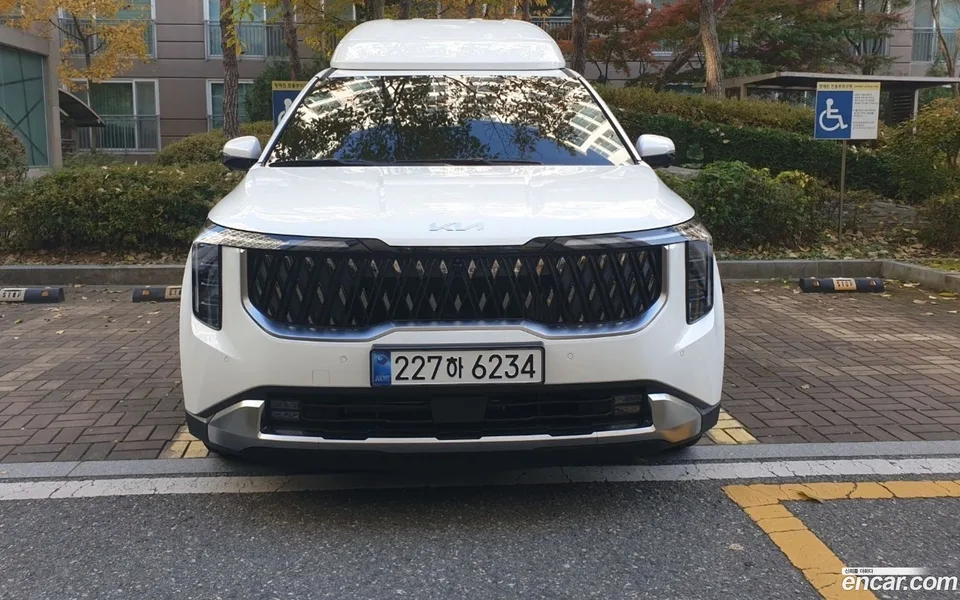 Kia Carnival HEV 9 2025 — миниатюра 3