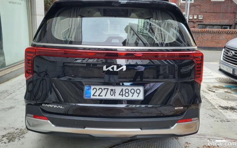 Kia Carnival HEV 9 2025 — миниатюра 4