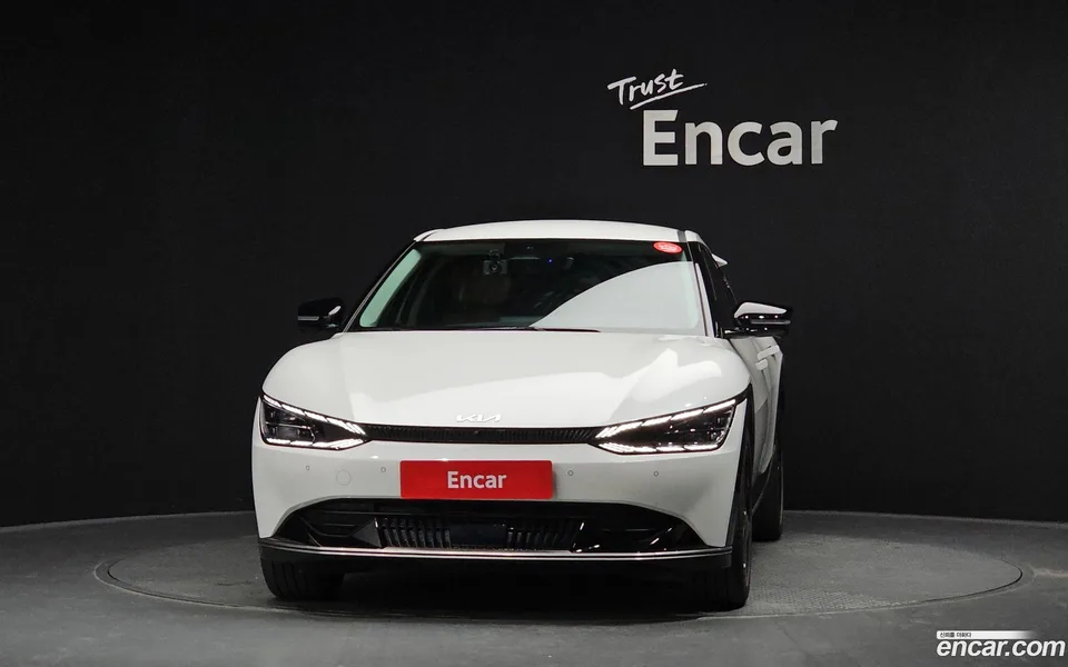 Kia EV6 2022 — миниатюра 3