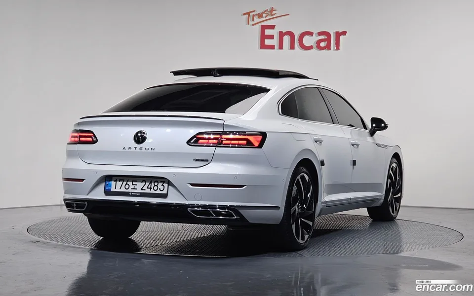 Volkswagen Arteon 2.0 TDI R-LINE 4 2022 — миниатюра 2