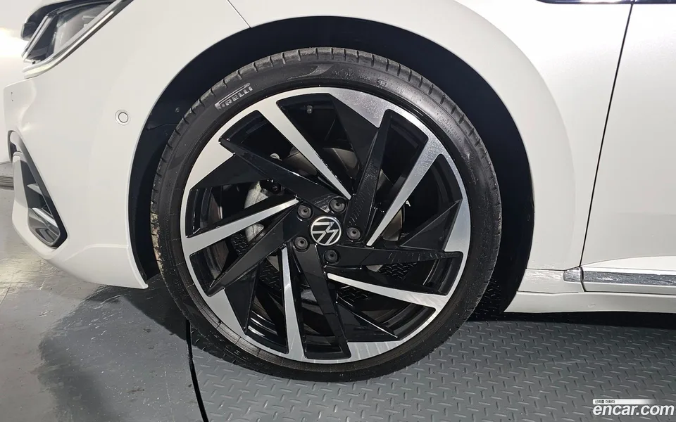 Volkswagen Arteon 2.0 TDI R-LINE 4 2022 — миниатюра 5