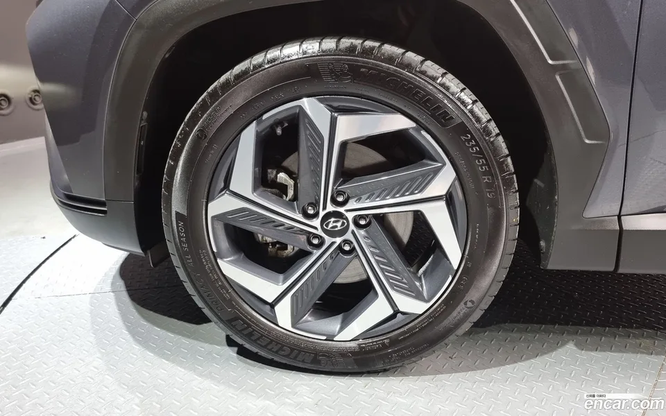 Hyundai Tucson 1.6 2WD 2023 — миниатюра 5