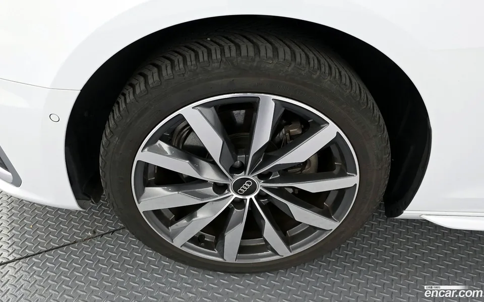 Audi A4 40 TFSI 2022 — миниатюра 5