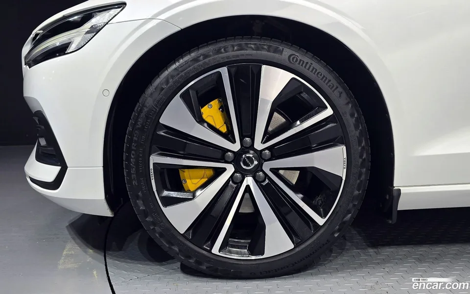 Volvo S60 B5 2022 — миниатюра 5