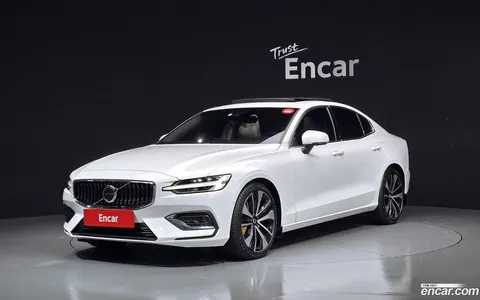 Volvo S60 2022 buy in Moscow