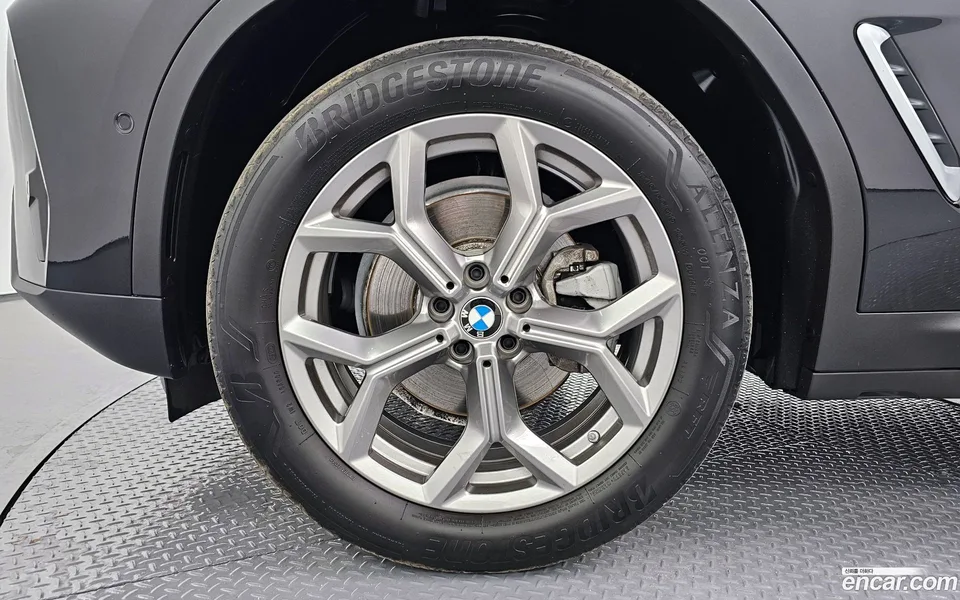 BMW X4 xDrive20d xLine 2022 — миниатюра 5