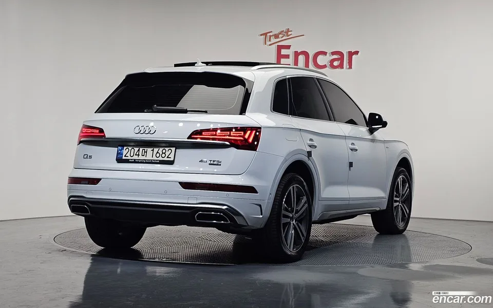 Audi Q5 45 TFSI 2023 — миниатюра 2