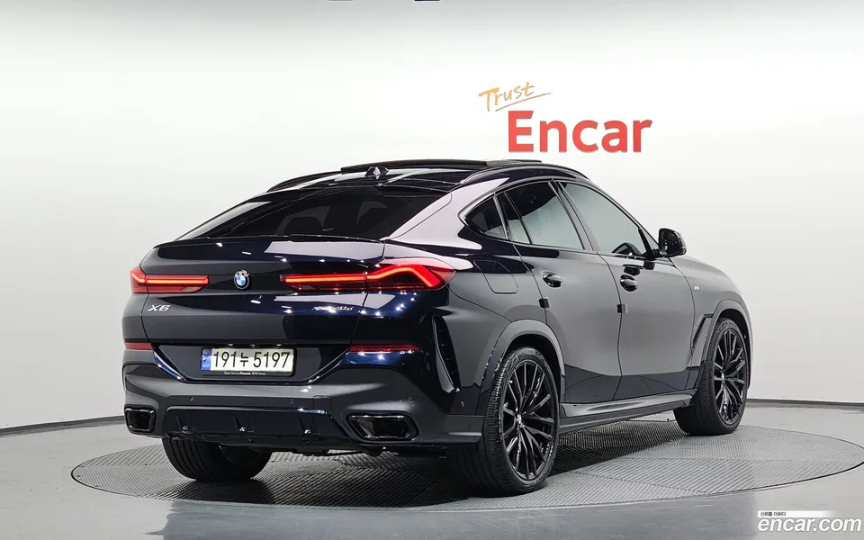BMW X6 xDrive40d M 2024 — миниатюра 2