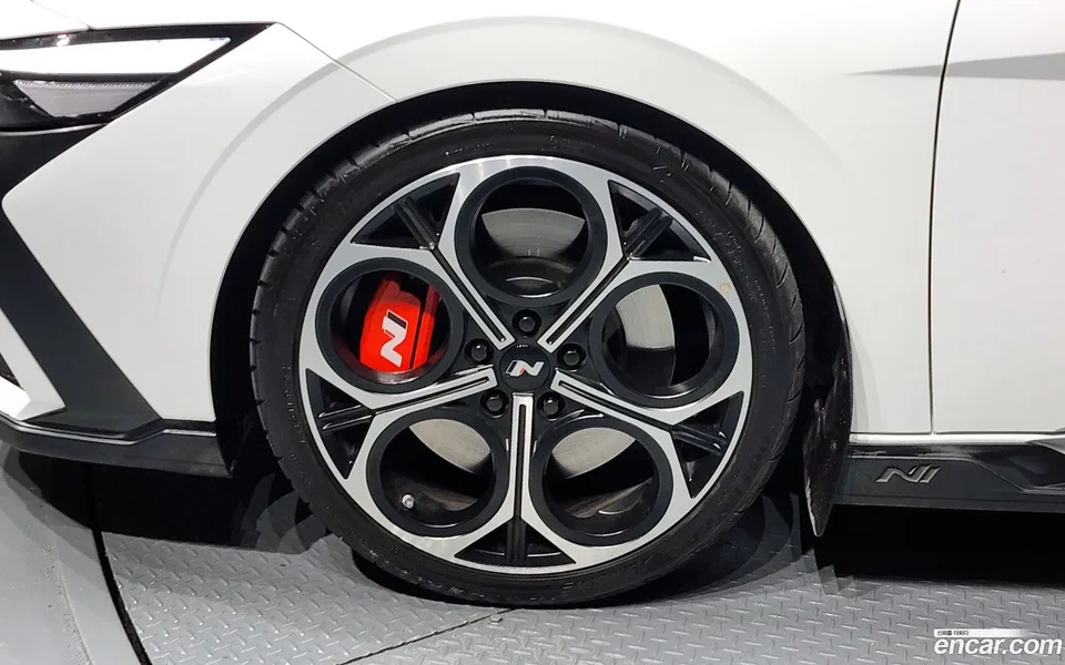 Hyundai Avante CN7 2.0 N 2023 — миниатюра 5
