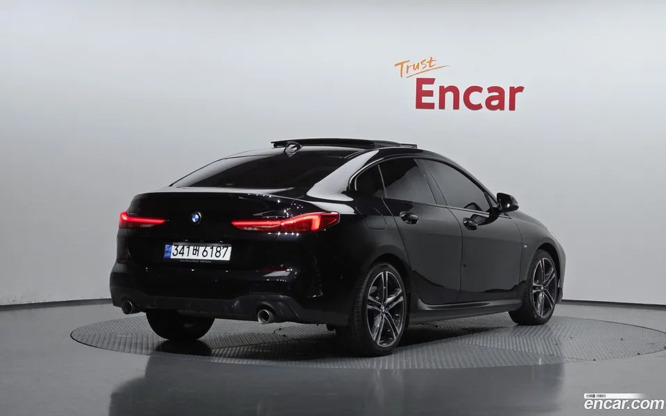BMW 2 Series Gran Coupe 220i M 2022 — миниатюра 2