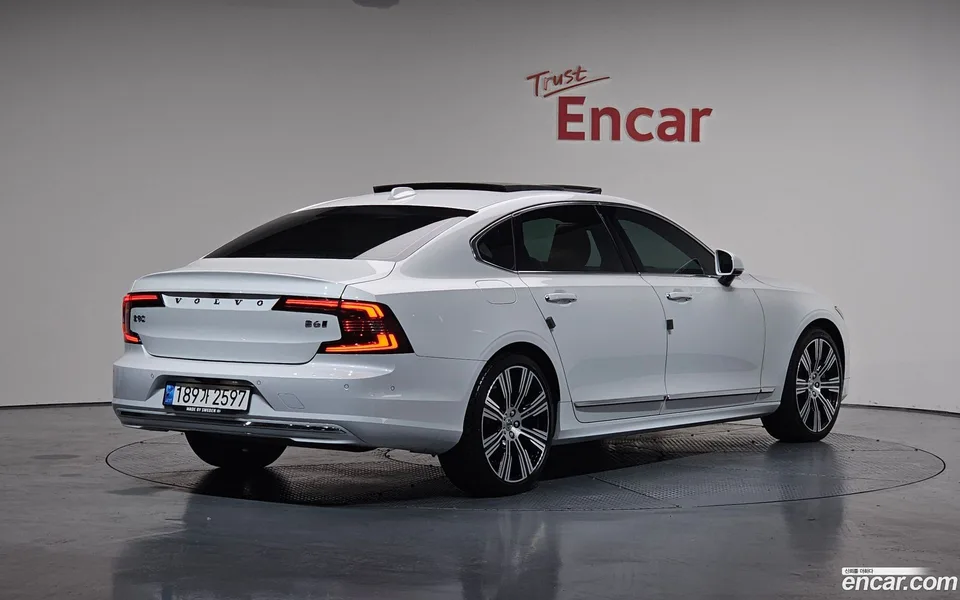 Volvo S90 B6 AWD 2022 — миниатюра 2