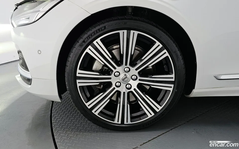 Volvo S90 B6 AWD 2022 — миниатюра 5