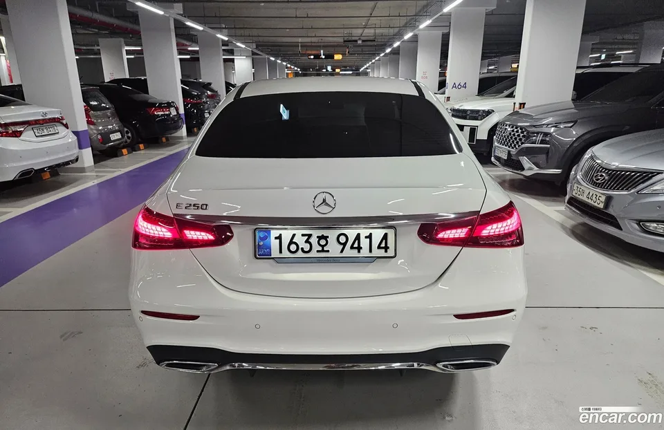 Mercedes-Benz E-Class E250 2023 — миниатюра 4