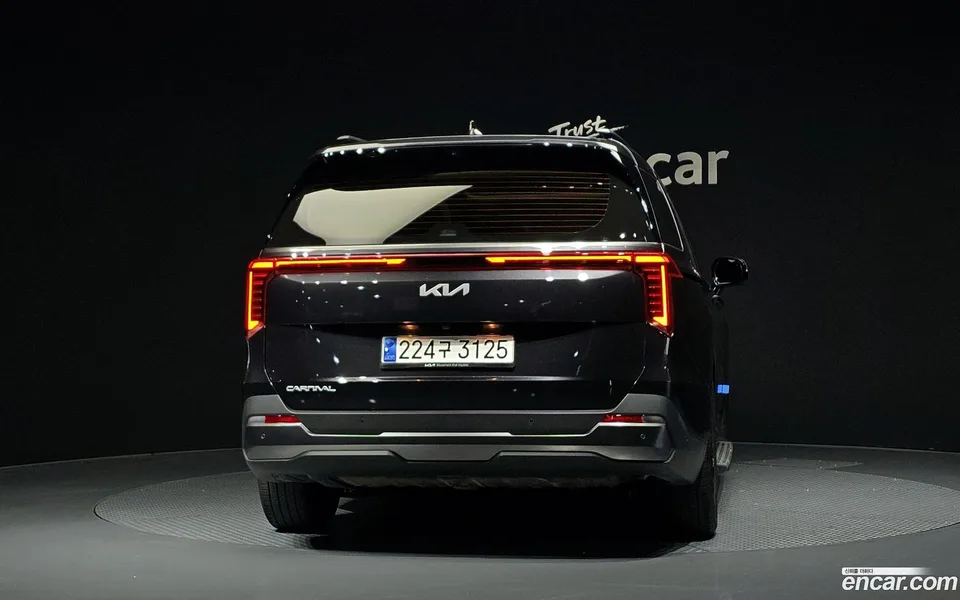 Kia Carnival 7 2023 — миниатюра 4