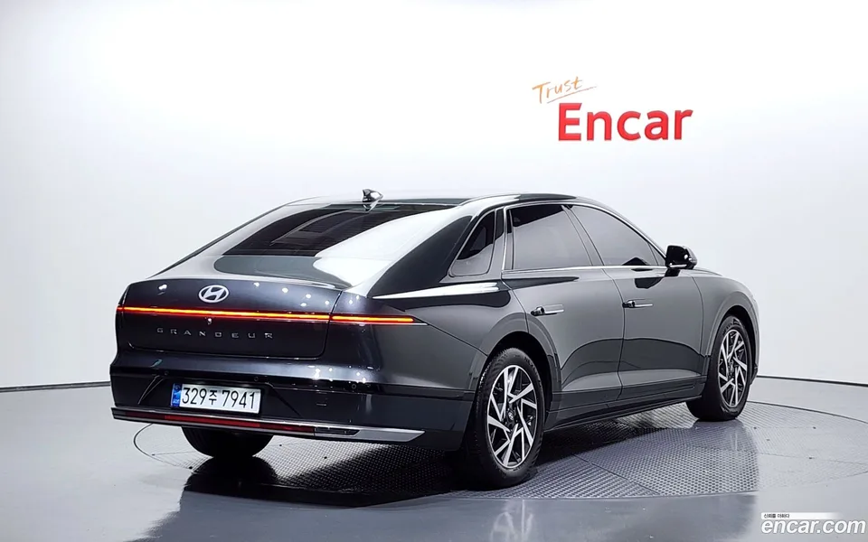 Hyundai Grandeur 3.5 2WD 2022 — миниатюра 2
