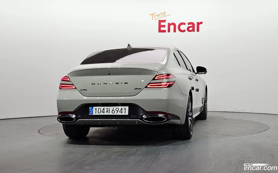 Genesis G70 2.5T 4WD 2023 — миниатюра 4