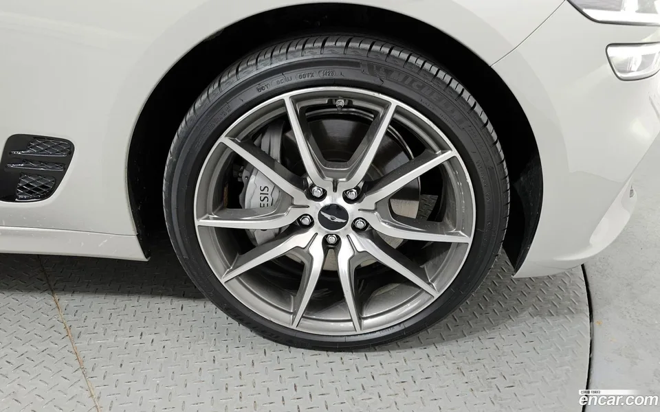 Genesis G70 2.5T 4WD 2023 — миниатюра 5