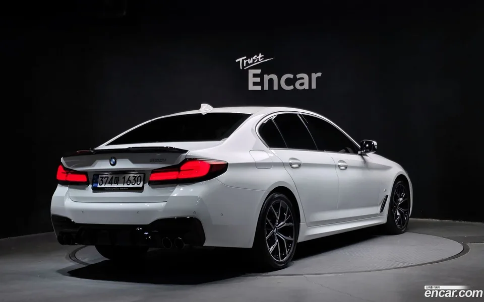 BMW 5 Series 530i M 2022 — миниатюра 2