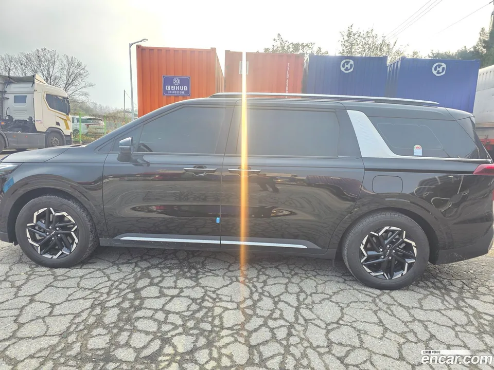 Kia Carnival 9 2025 — миниатюра 5