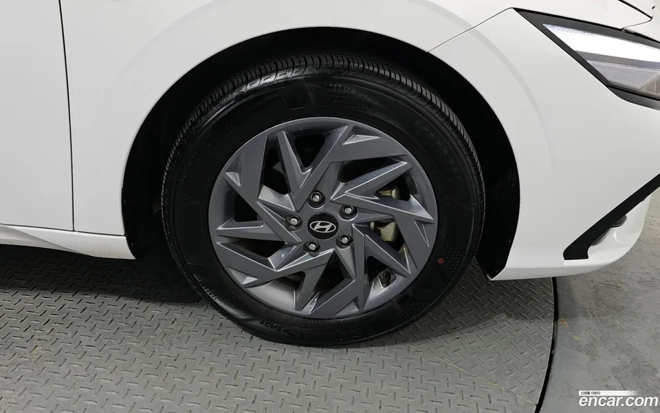 Hyundai Avante CN7 1.6 2024 — миниатюра 5