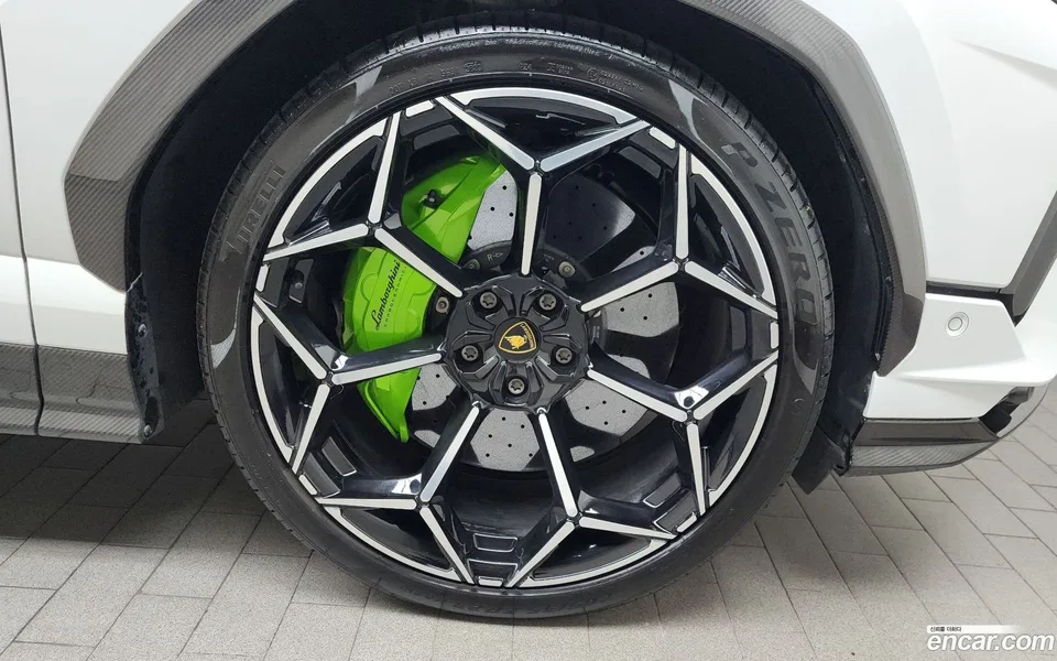 Lamborghini Urus 4.0 V8 2023 — миниатюра 5