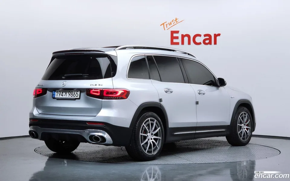 Mercedes-Benz GLB-Class AMG GLB35 4MATIC 2022 — миниатюра 2
