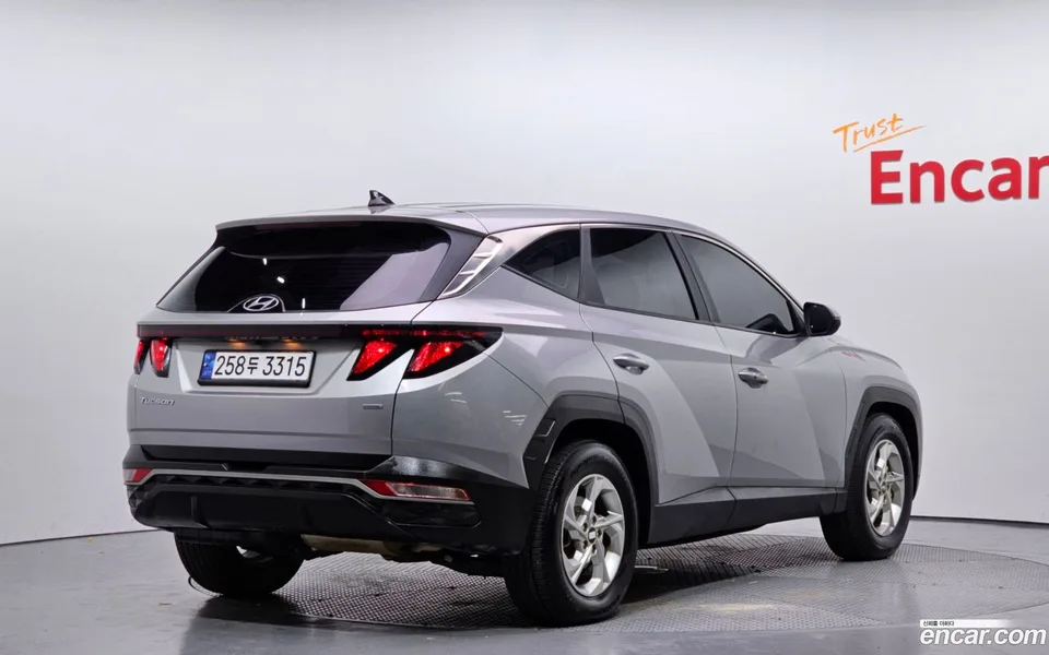 Hyundai Tucson 2.0 4WD 2022 — миниатюра 2