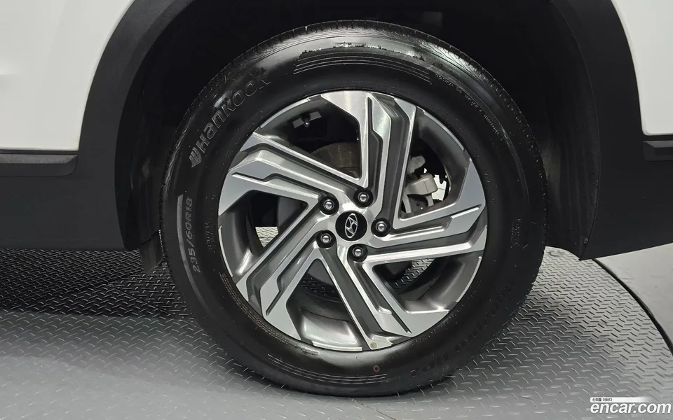 Hyundai SantaFe 2.2 2WD 2023 — миниатюра 5