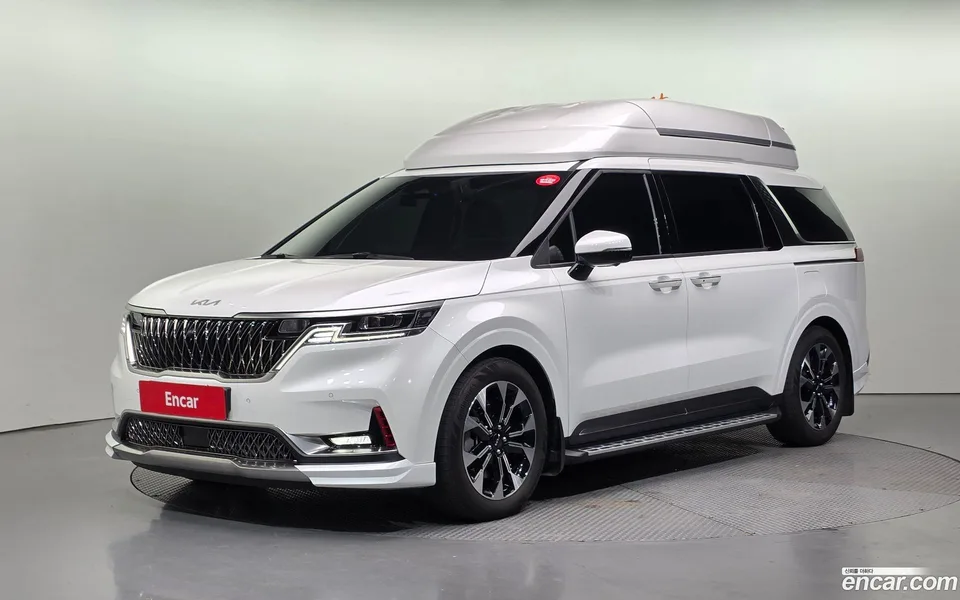 Kia Carnival 7 2022 — фото 1, купить с доставкой в Москву
