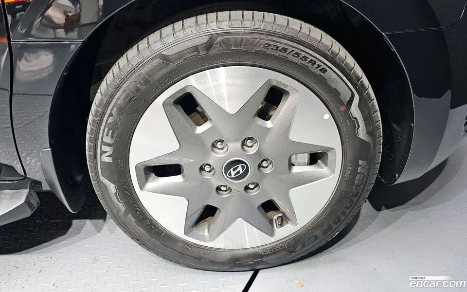 Hyundai Staria 9 2024 — миниатюра 5