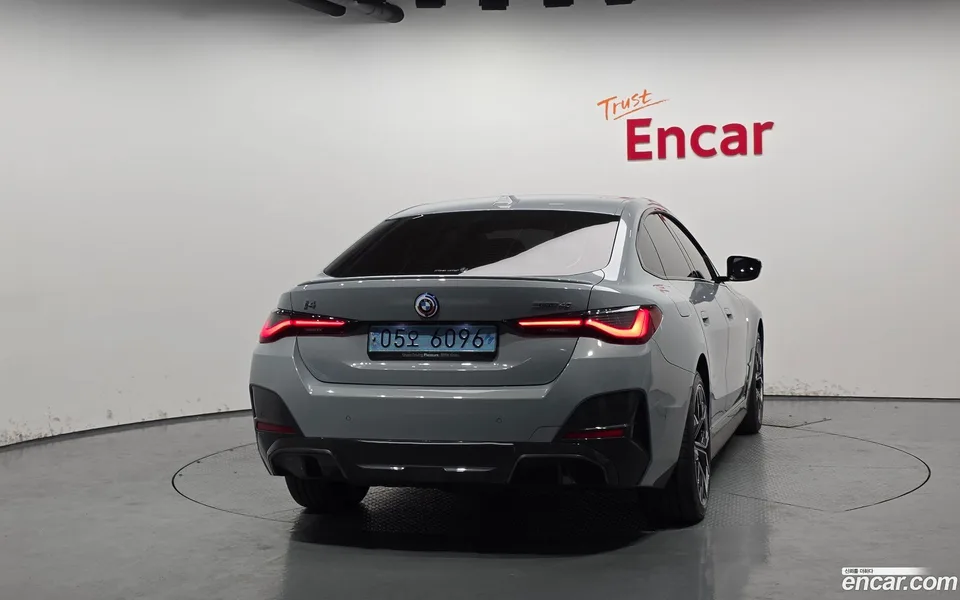 BMW i4 eDrive40 M 2023 — миниатюра 4