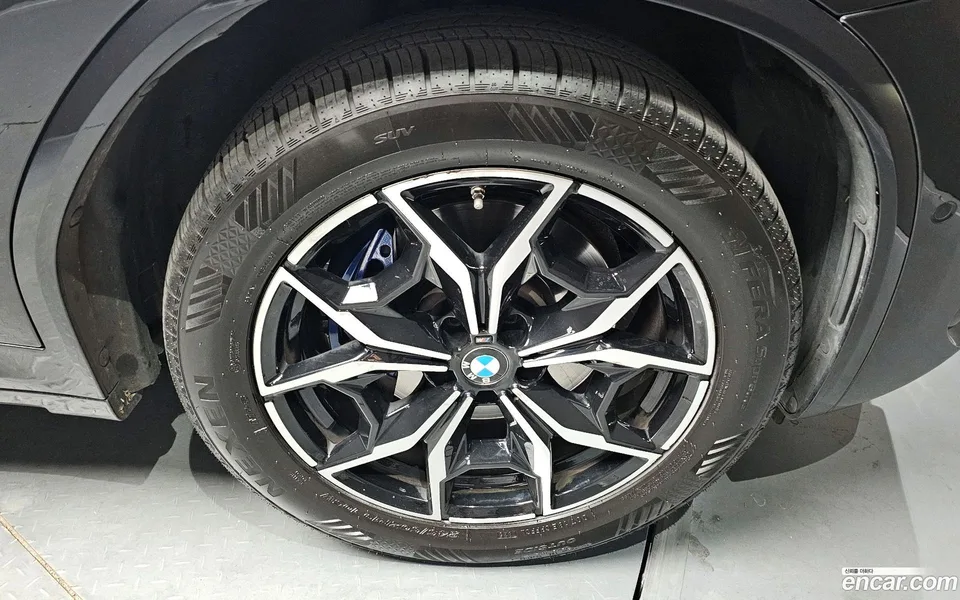 BMW X4 xDrive20i M 2022 — миниатюра 5