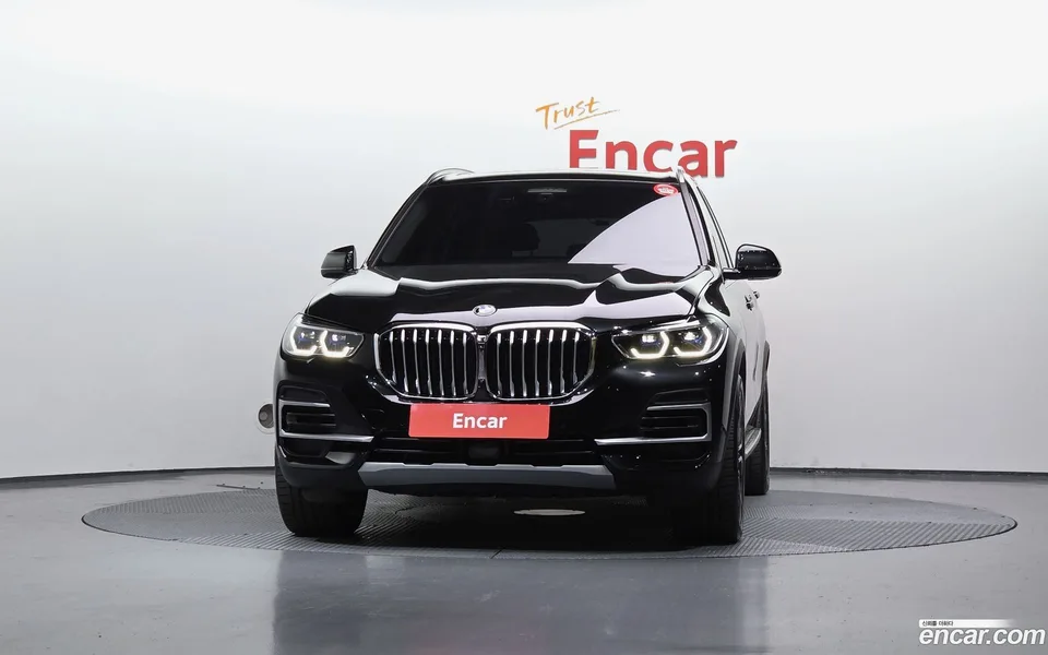 BMW X5 xDrive 40i xLine 2022 — миниатюра 3