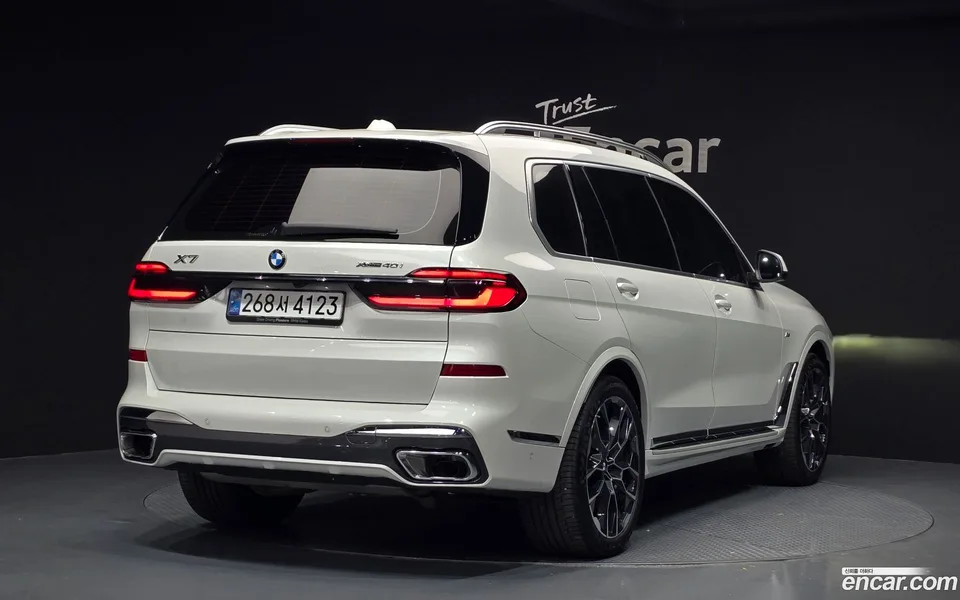 BMW X7 xDrive 40i M 6 2024 — миниатюра 2